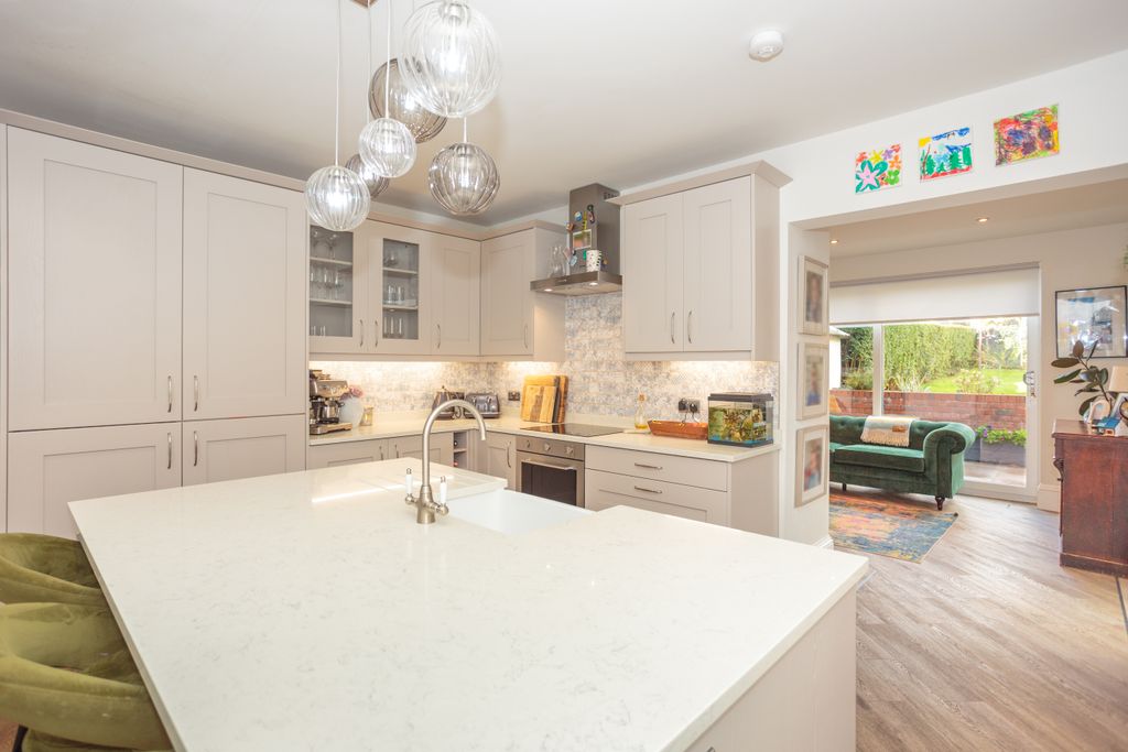 Property photo 3 of 50 Kitchen