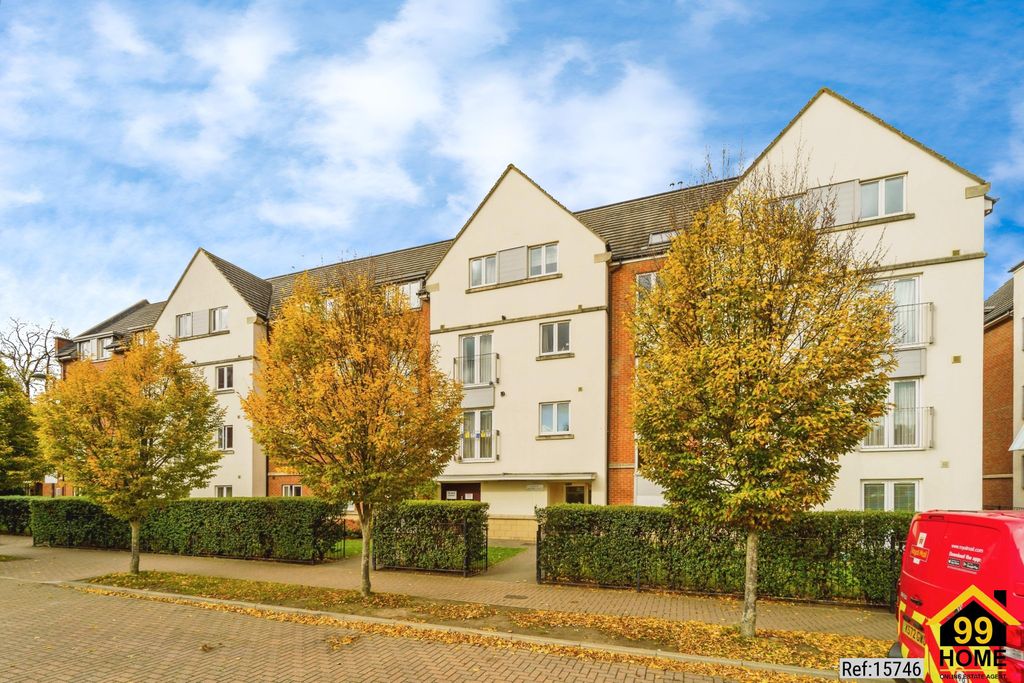 Property photo 2 of 17 Photo 1