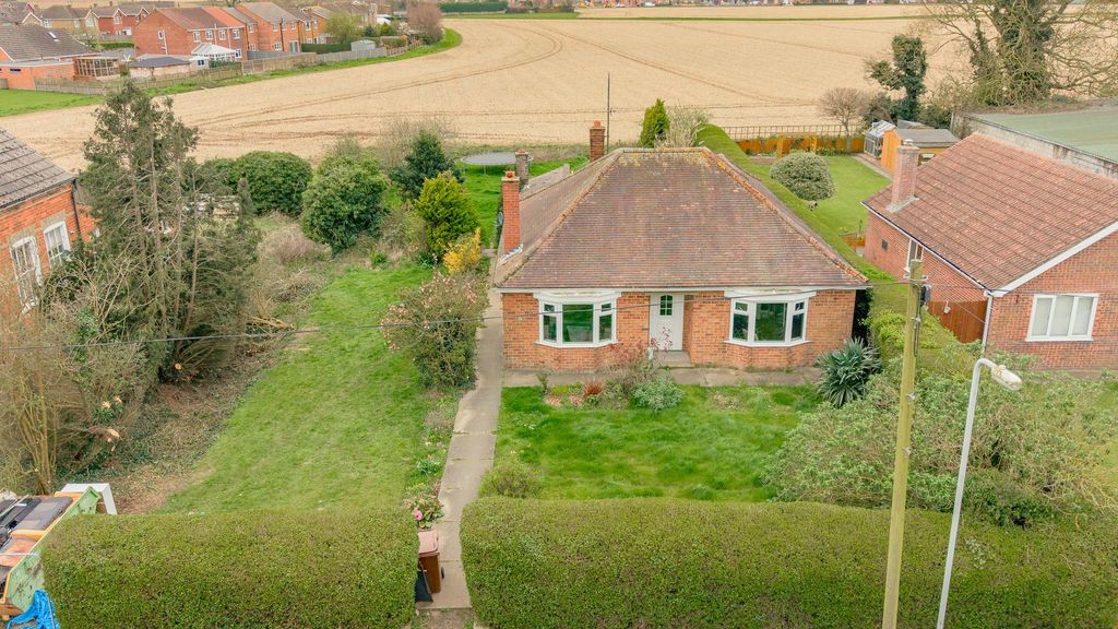 Property photo 1 of 18