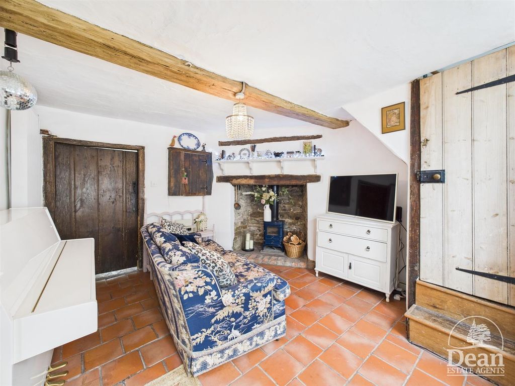 Property photo 2 of 14