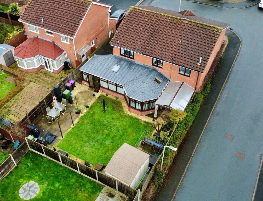 Property photo 3 of 35