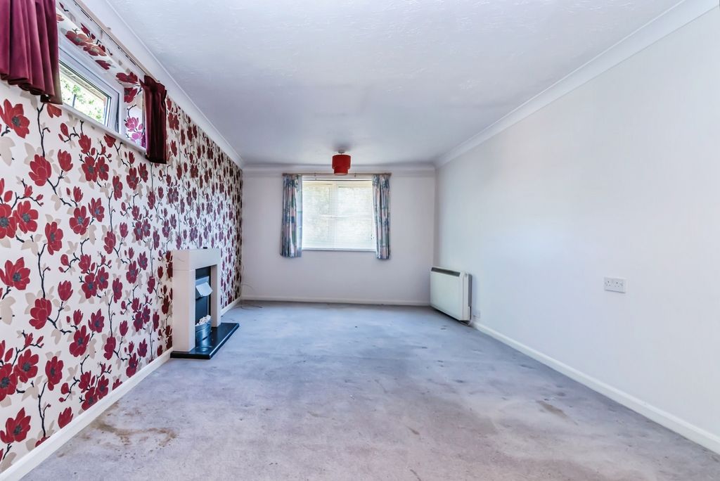 Property photo 2 of 13 Pbox-Img.Jpg