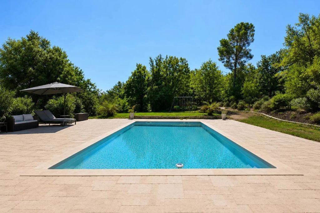 Property photo 3 of 18 43Baea6392Dca45154cd8A1Ad1F54062_72E5Bcf631_1920-Big