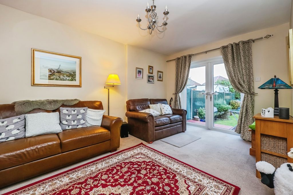 Property photo 3 of 15