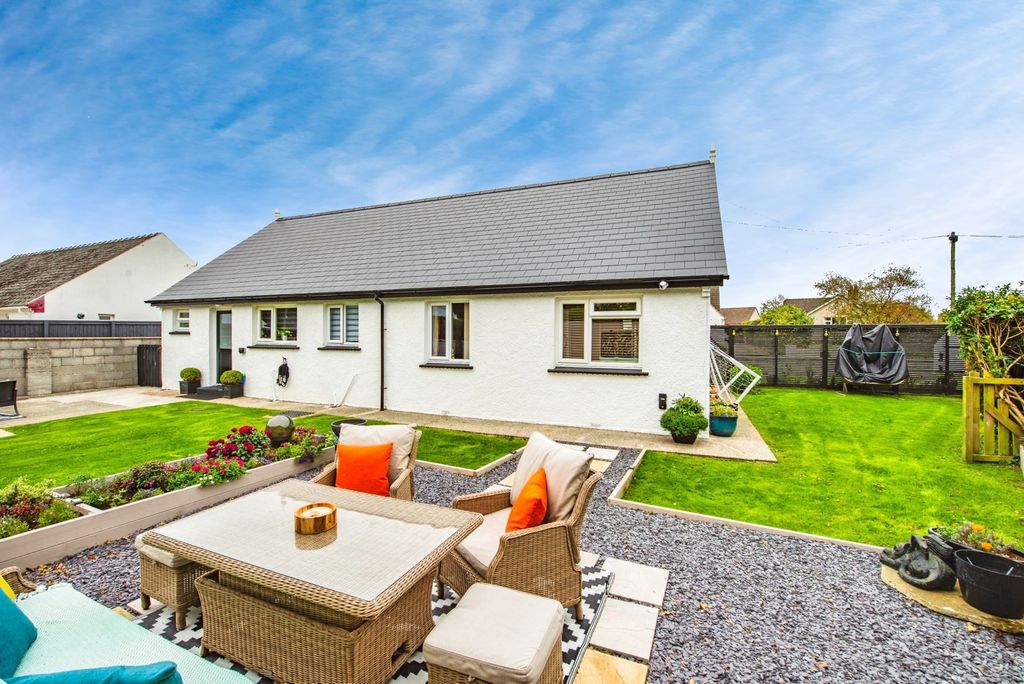 Property photo 3 of 23 Photo