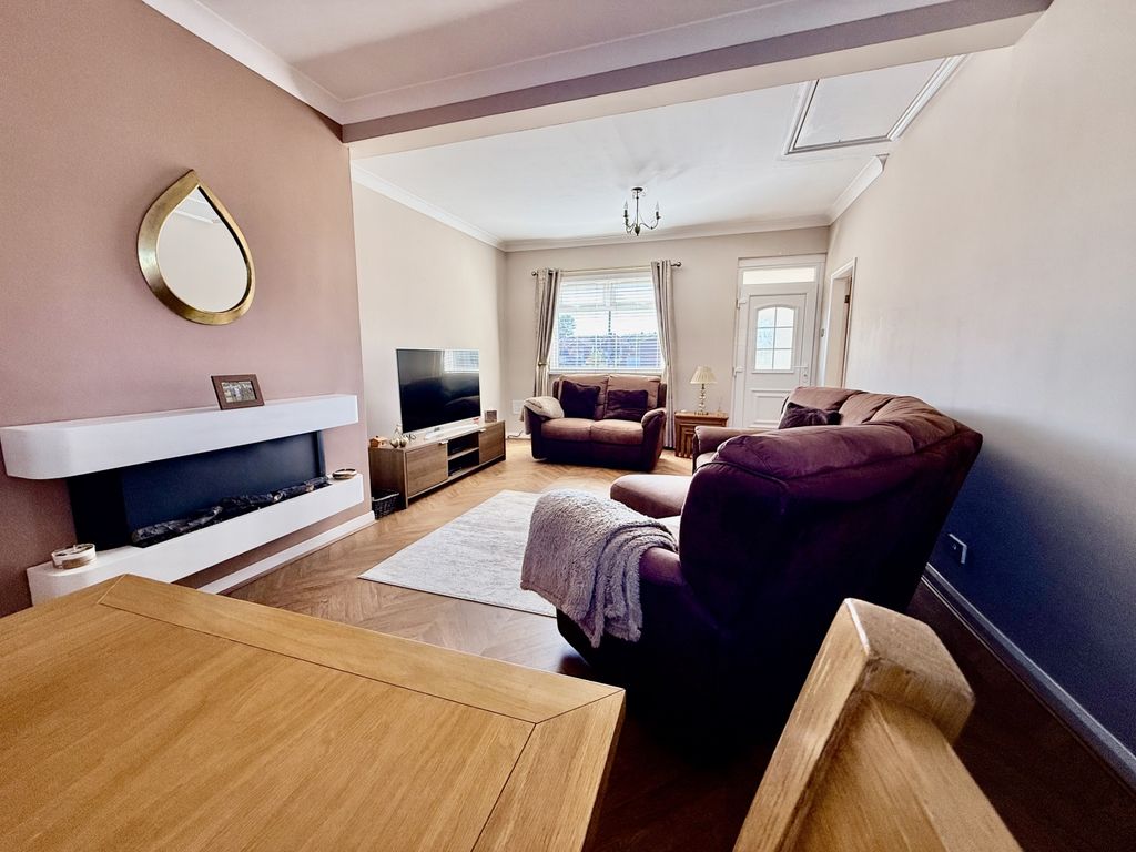Property photo 3 of 9 Img_8978