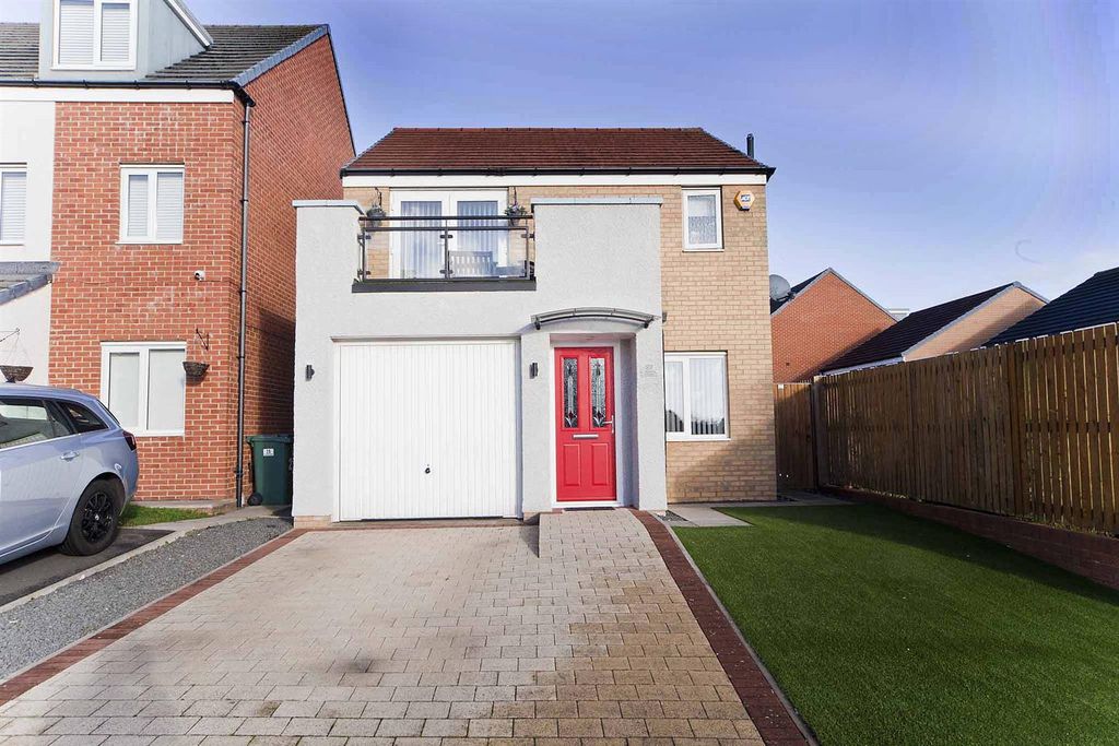 Property photo 1 of 25