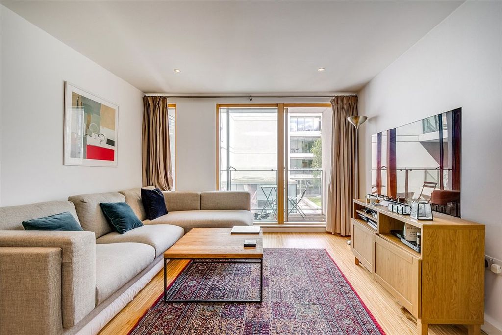 Property photo 1 of 5