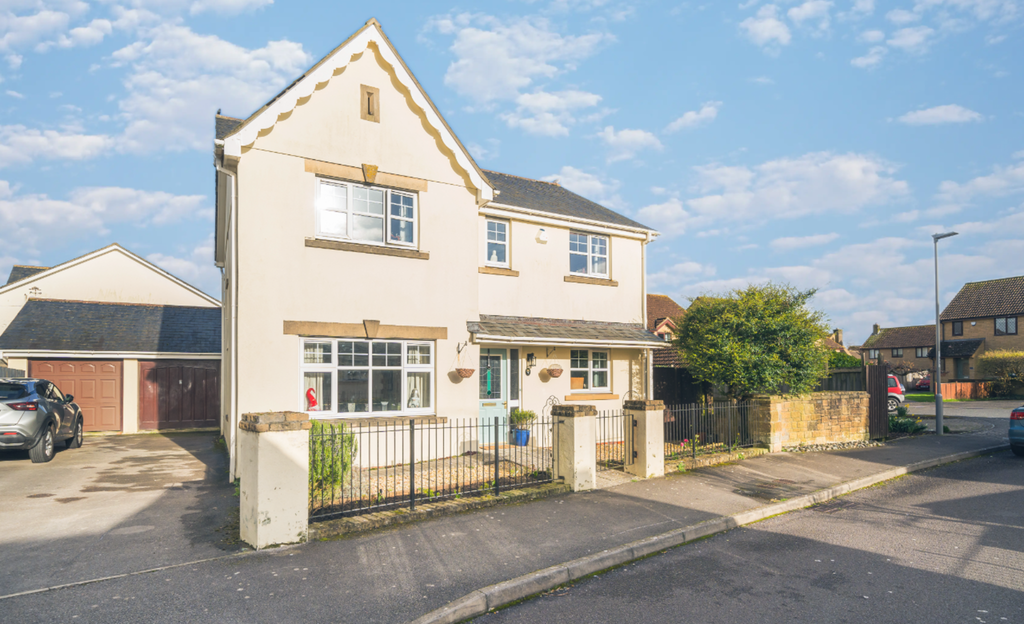 Property photo 1 of 11