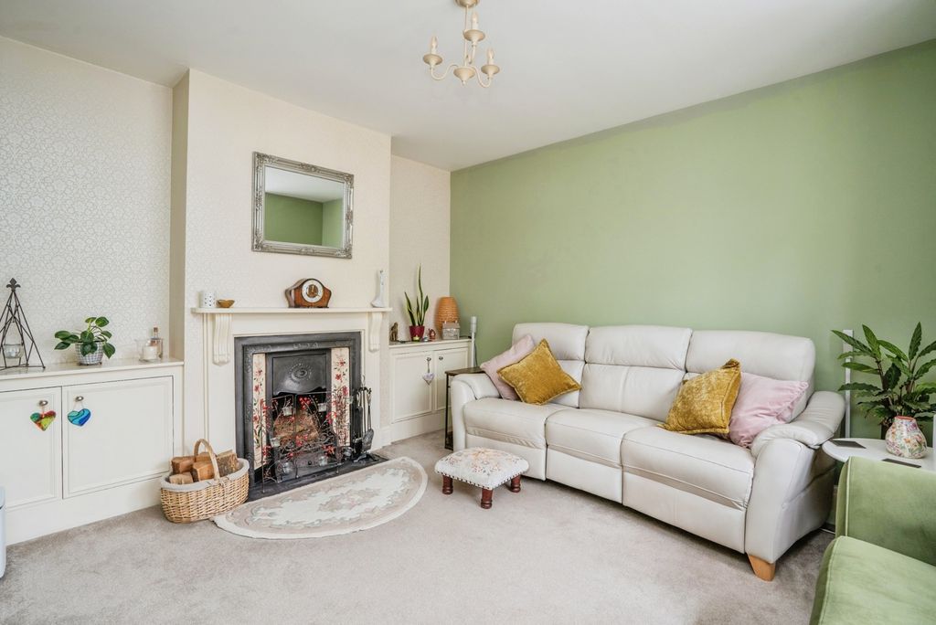 Property photo 3 of 20 Pbox-Img.Jpg