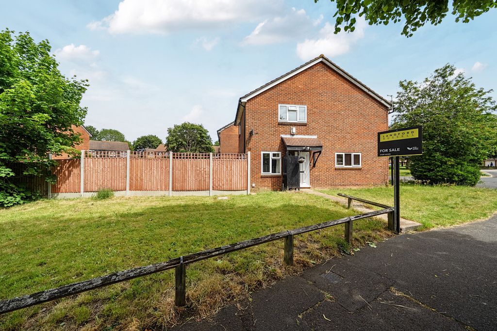 Property photo 1 of 14 External