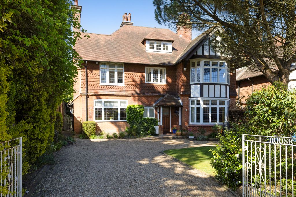 Property photo 1 of 22