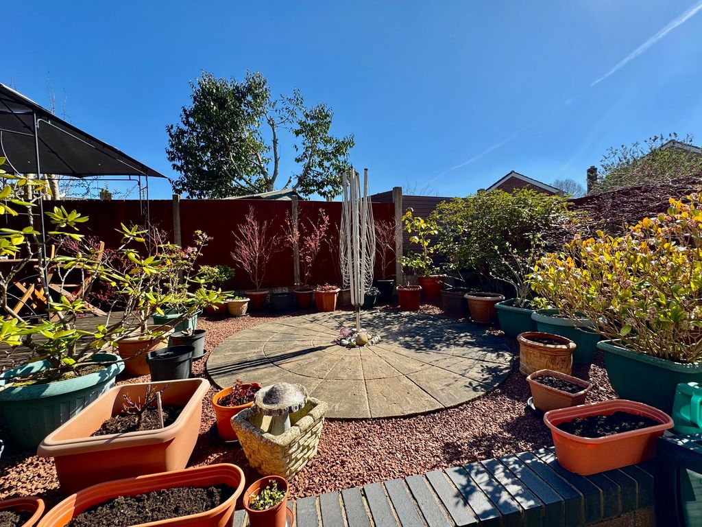 Property photo 3 of 36 Garden