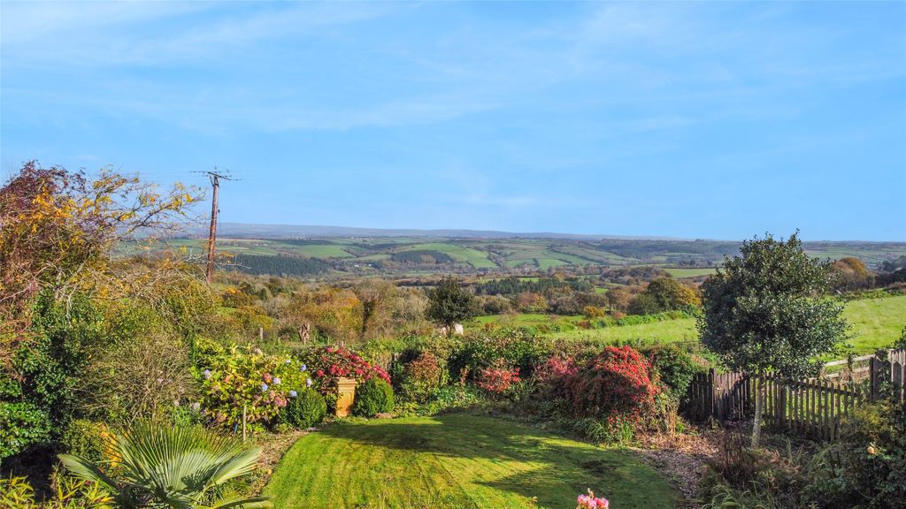 Property photo 2 of 16 Picture No. 19