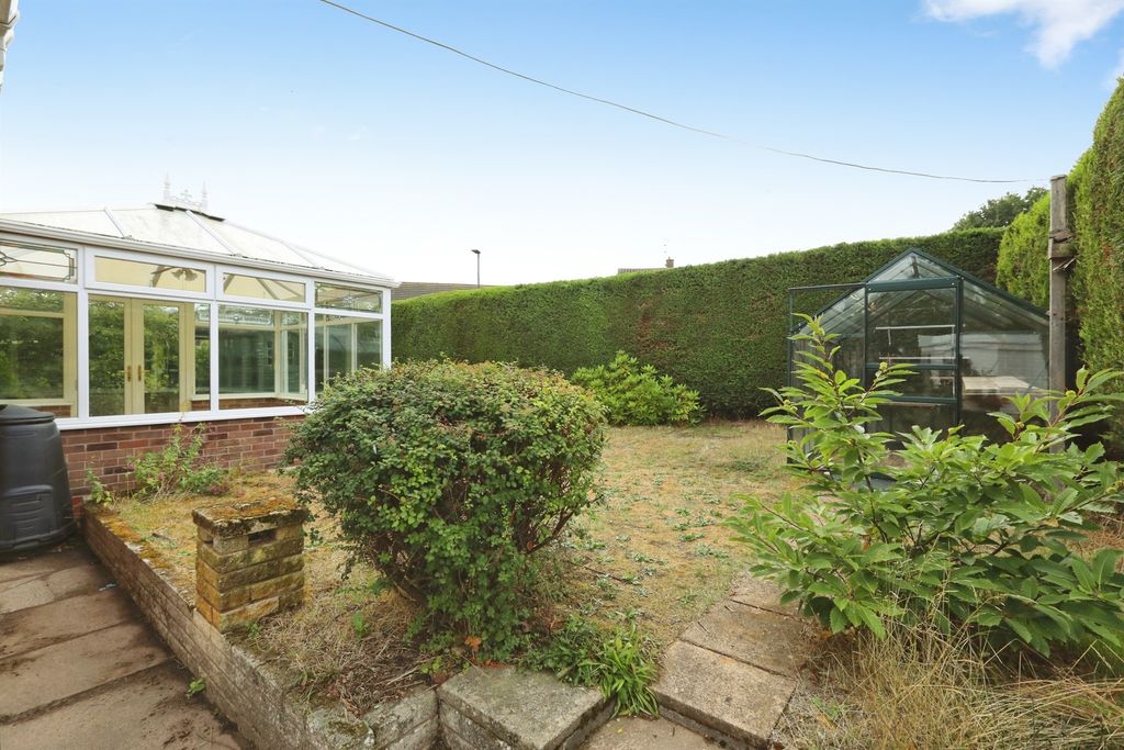 Property photo 3 of 13