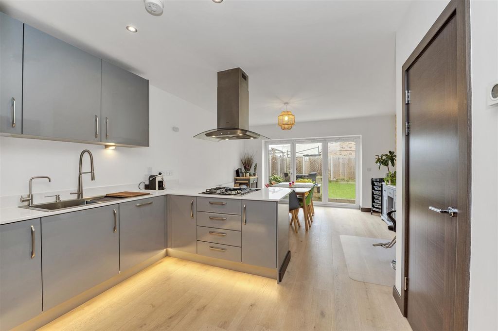 Property photo 2 of 25 Dcp_1009.Jpg