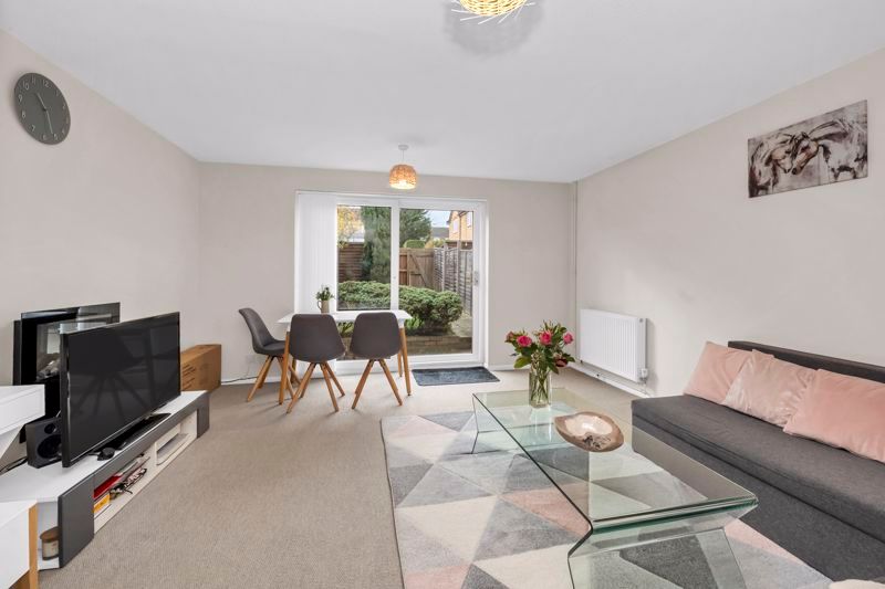 Property photo 2 of 13 Sitting/Dining Room