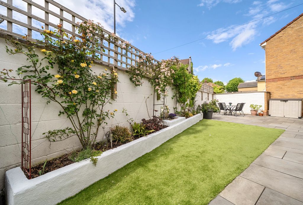Property photo 2 of 20 1458514-3-6A07282...
