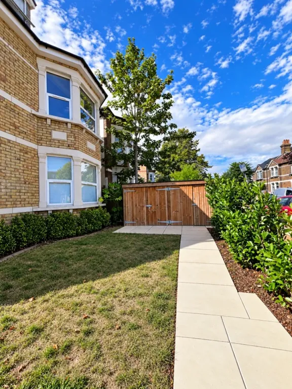 Property photo 2 of 18