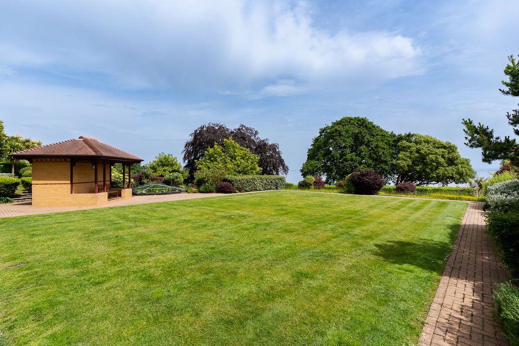Additional image 20 of 4 bed flat for saleGlynne Tower, Bridgeman Road, Penarth CF64