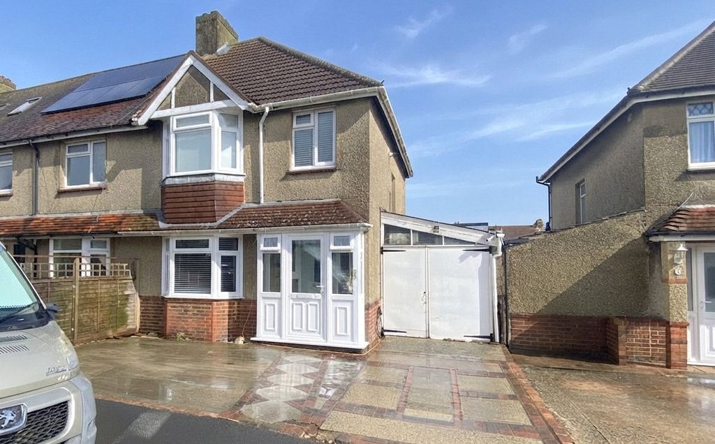 Property photo 1 of 17 Picture No. 21