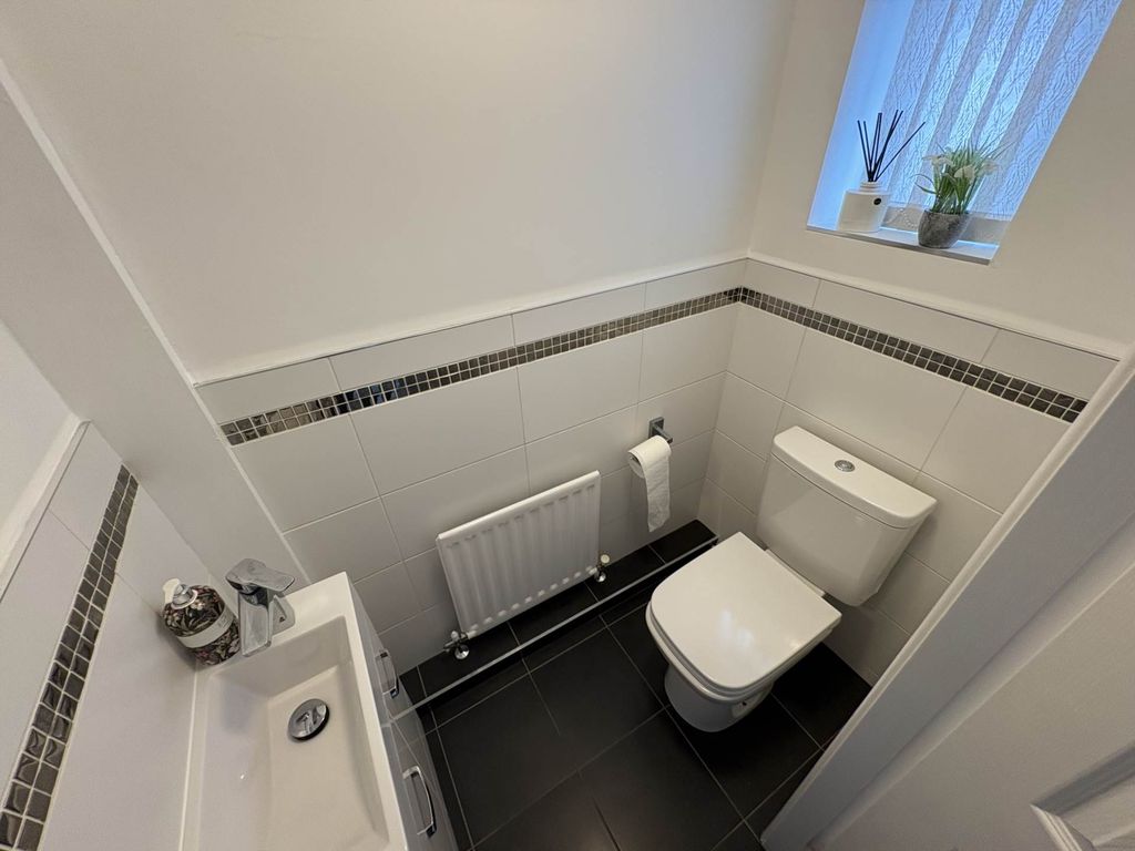Property photo 3 of 29