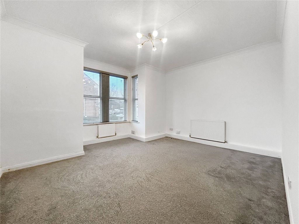 Property photo 2 of 8 Picture No. 09