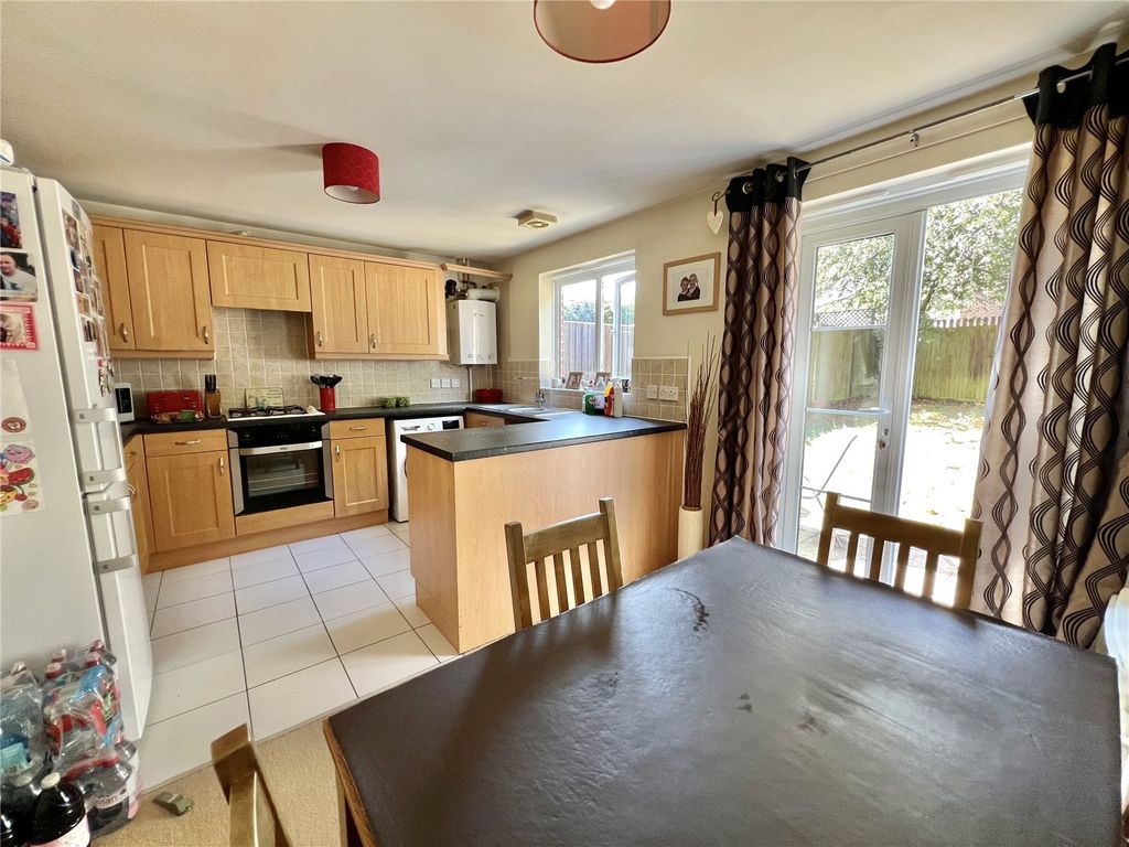 Property photo 2 of 14 Picture No. 04