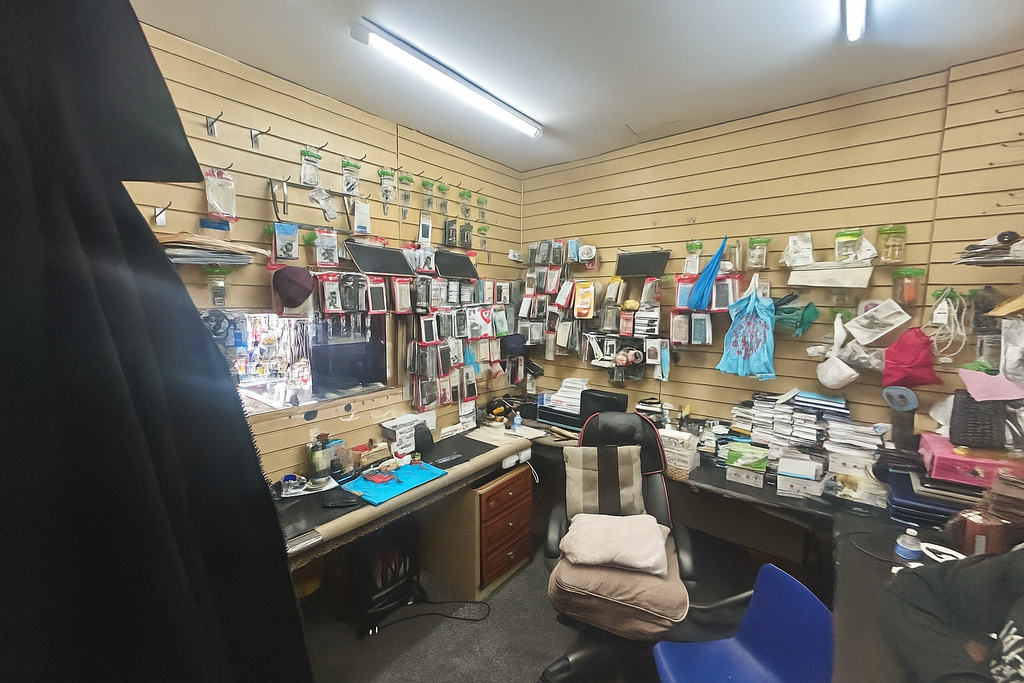 Property photo 3 of 12