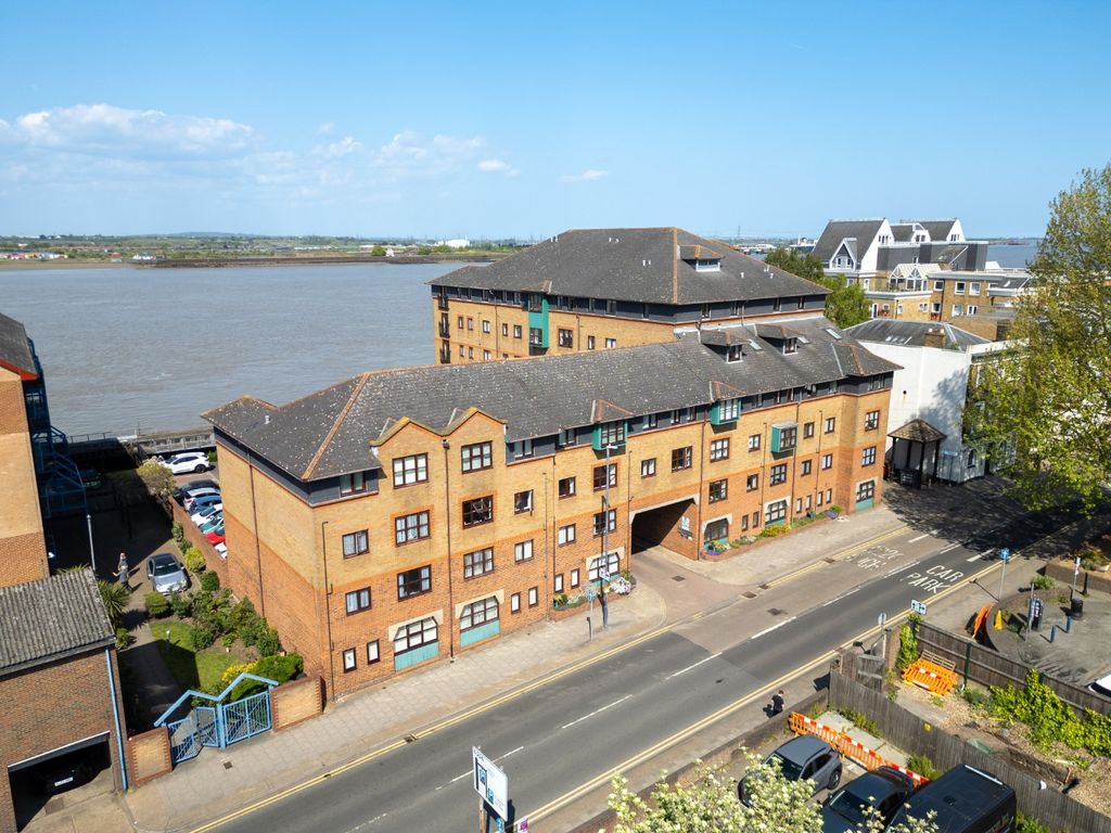 Property photo 1 of 11 5093211