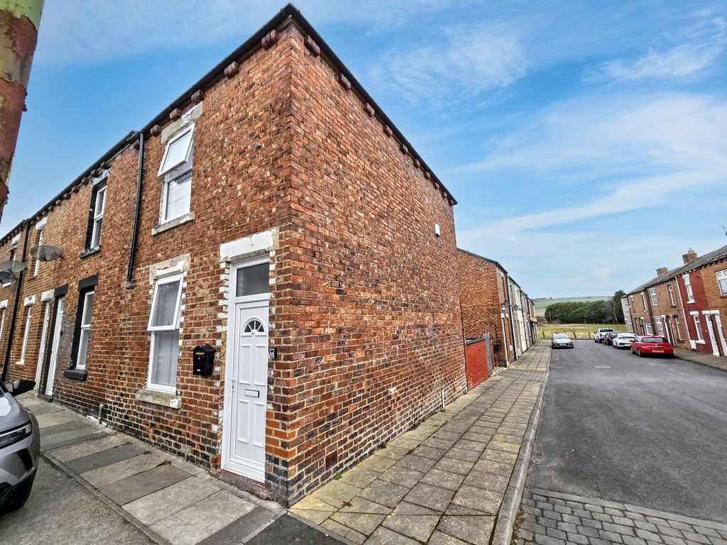 Property photo 1 of 8