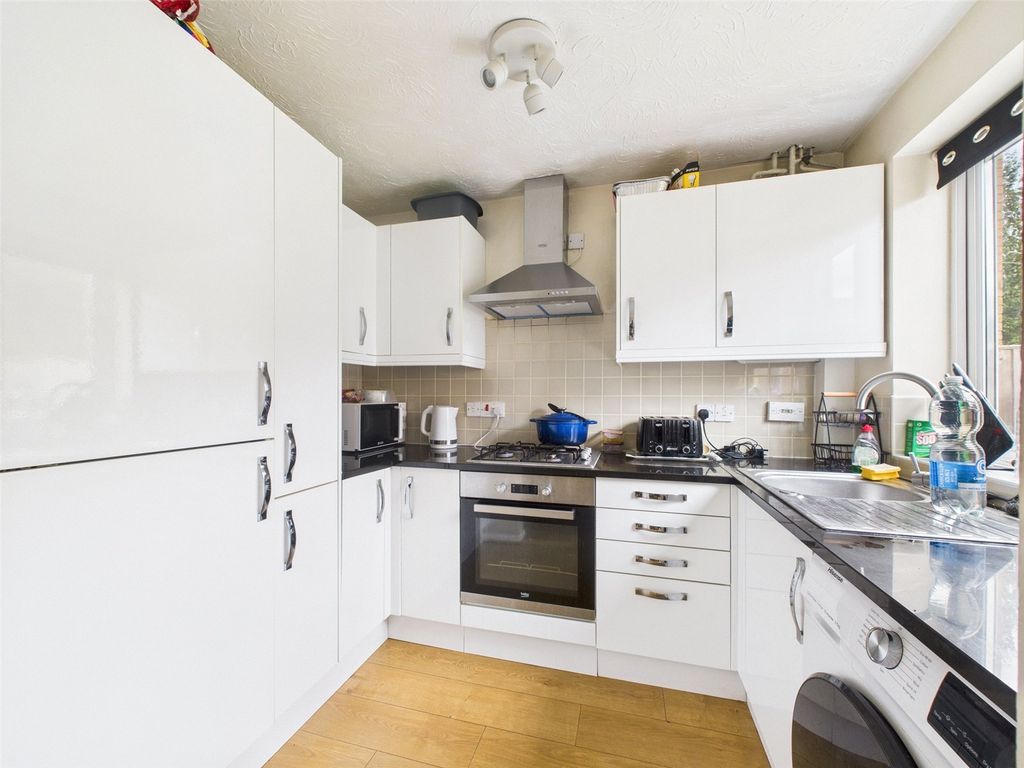 Property photo 3 of 13 Picture No. 14