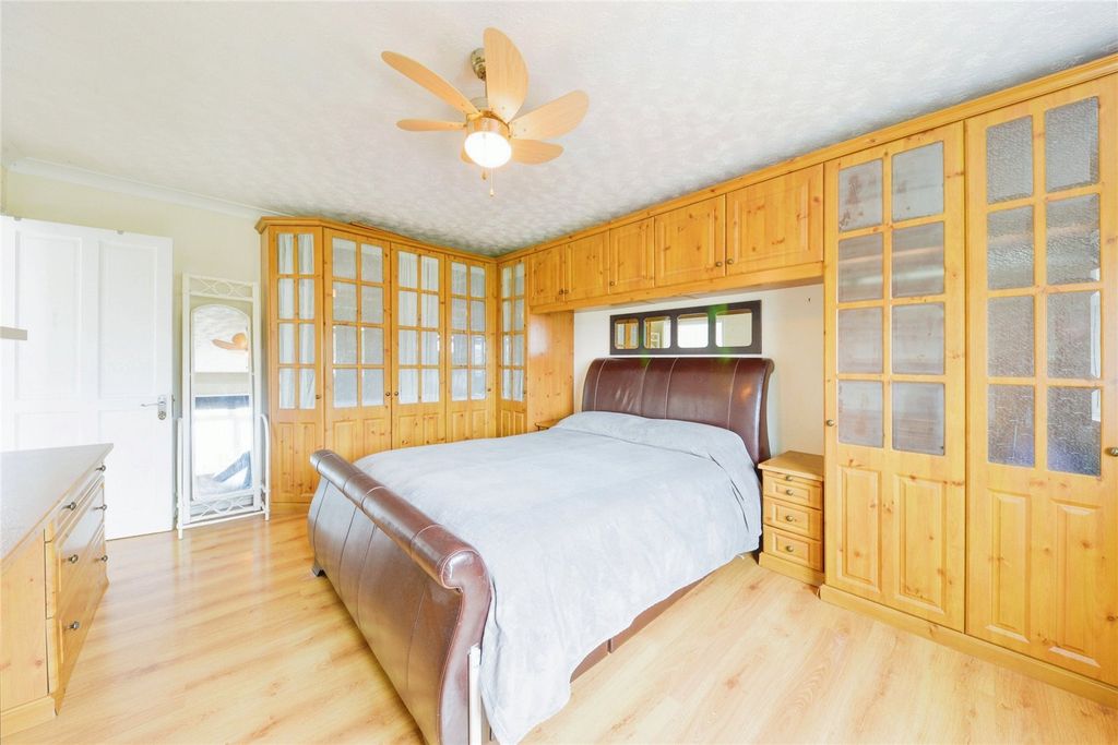Property photo 3 of 14 Photography