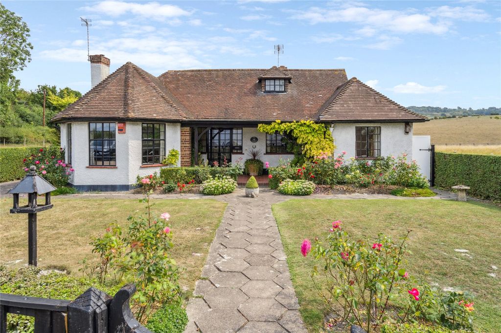 Property photo 1 of 20 Front