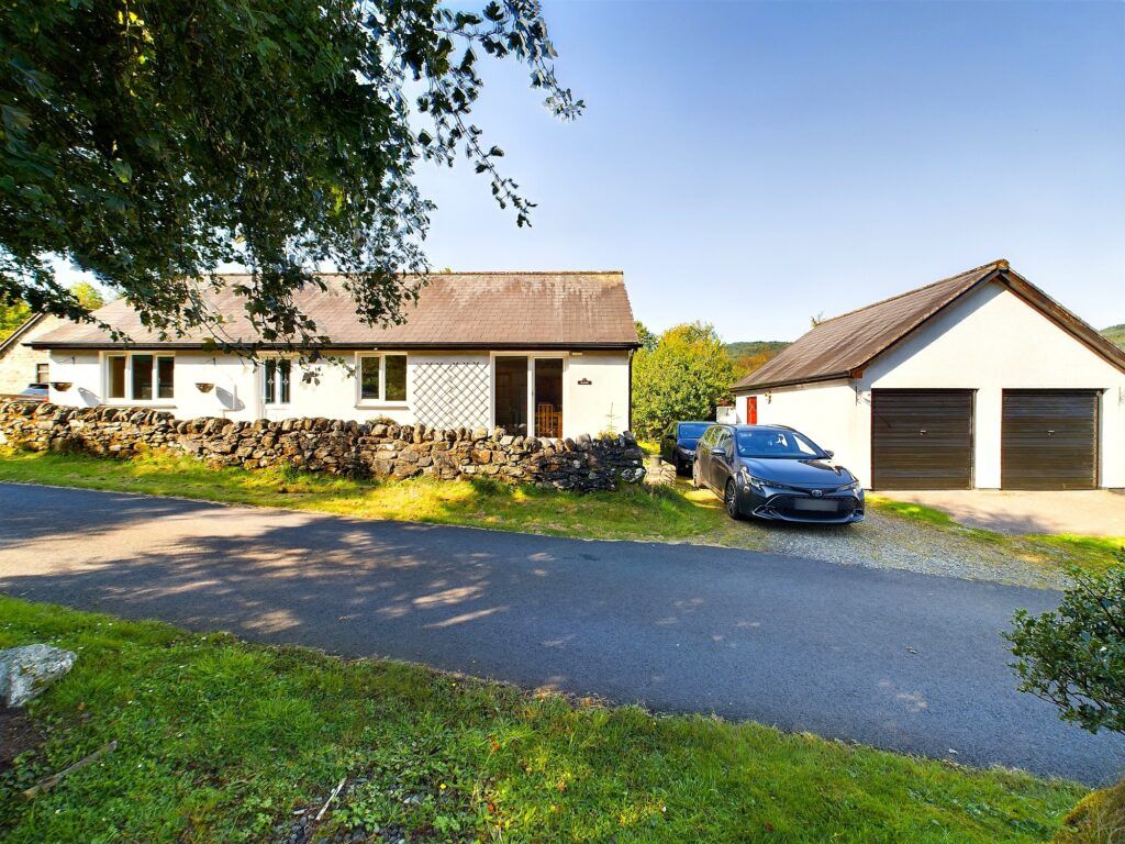 Property photo 1 of 29