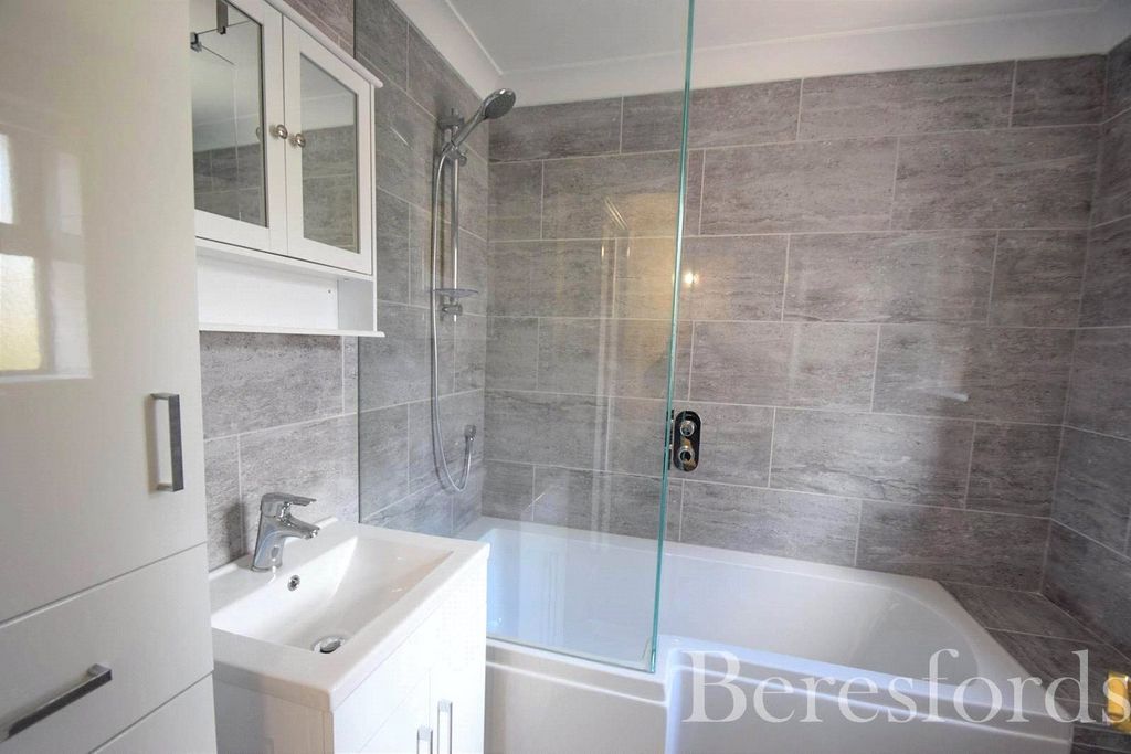 Property photo 3 of 5 Picture No. 01