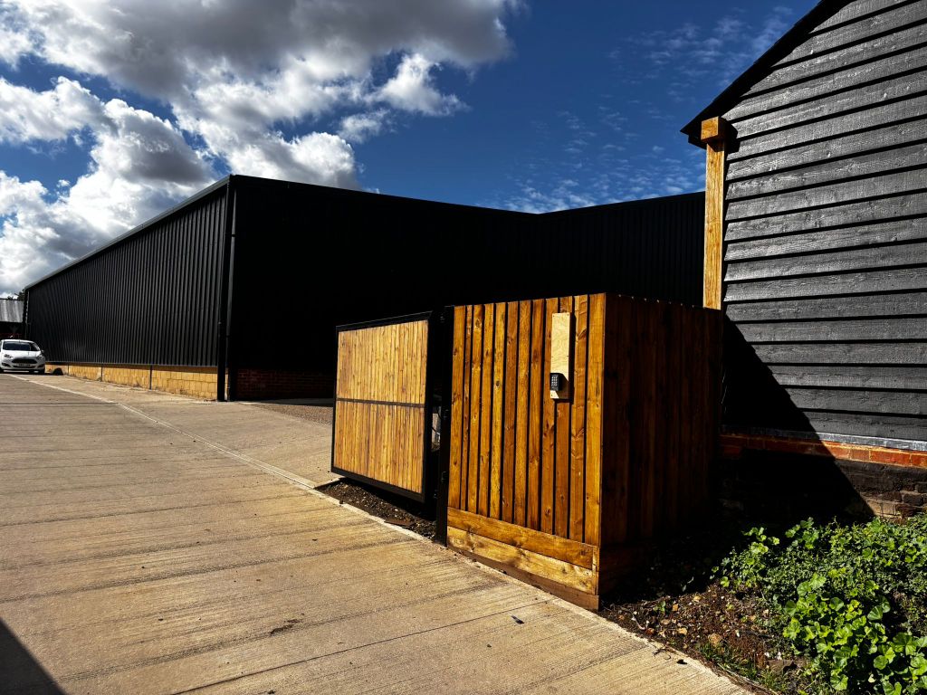 Property photo 2 of 7