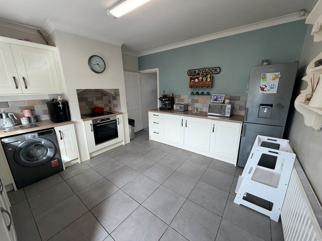Property photo 2 of 3