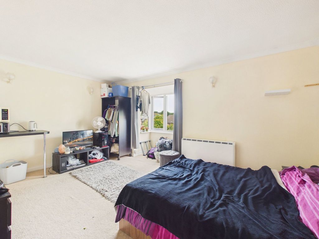 Property photo 2 of 5