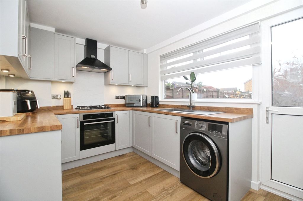 Property photo 2 of 9 Kitchen/Diner