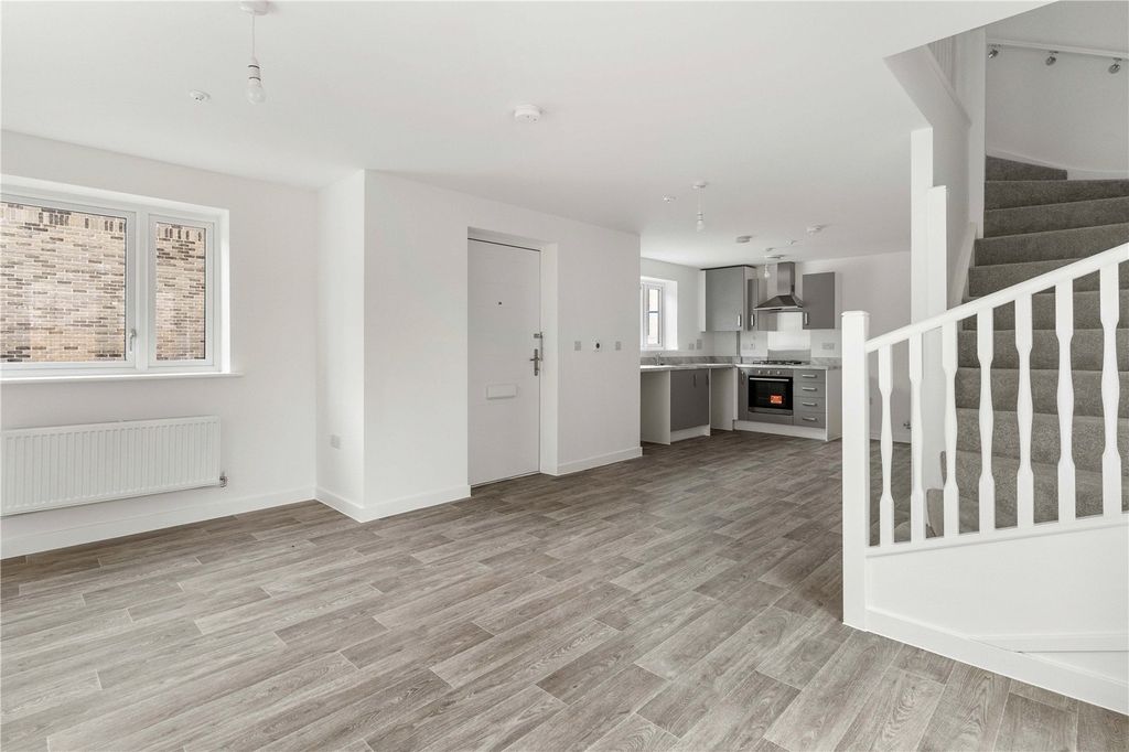 Property photo 3 of 9 Picture No. 05