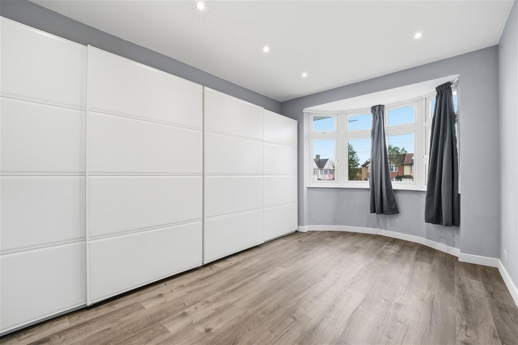 Additional image 11 of 3 bed end terrace house for saleSaxon Avenue, Feltham TW13