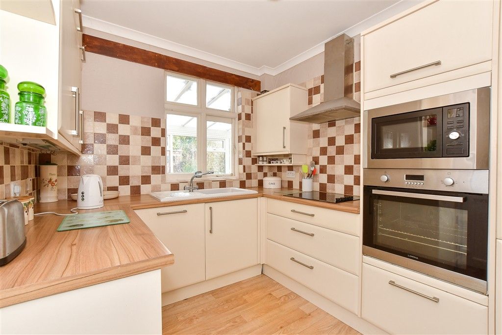 Property photo 2 of 15 Kitchen