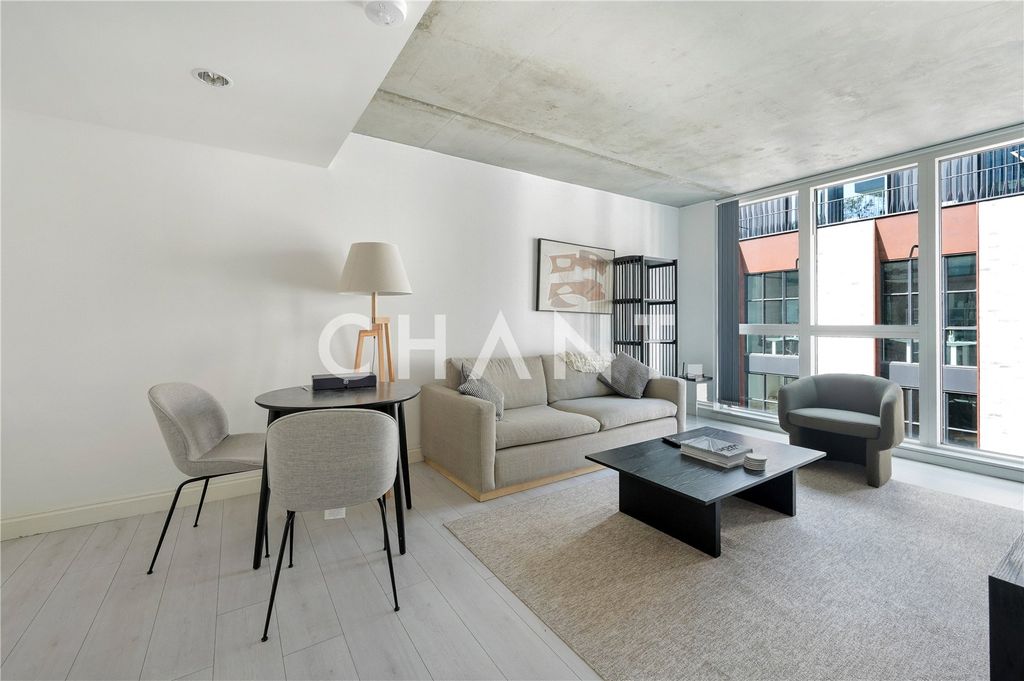 Property photo 2 of 10 Picture No. 12