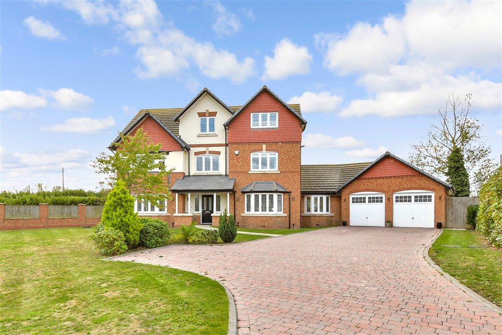 Property photo 3 of 13 External (Web)