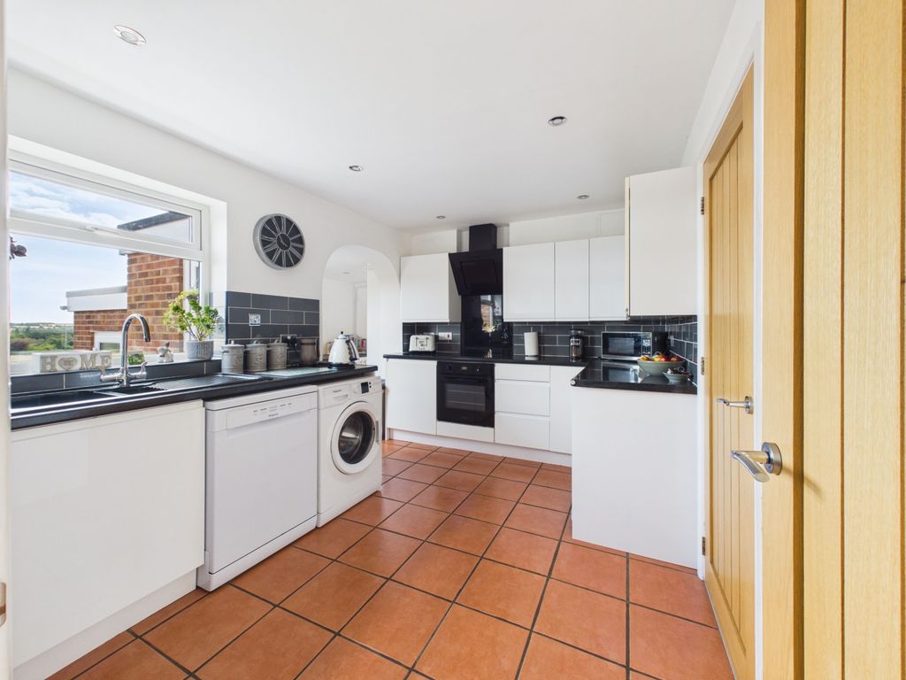 Property photo 3 of 21 3. Cam04922G0-Pr0178-Still008