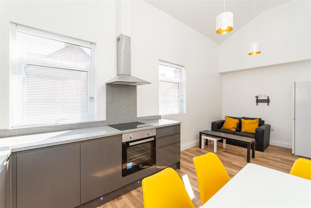 Property photo 3 of 8 Edit-5618.Jpg