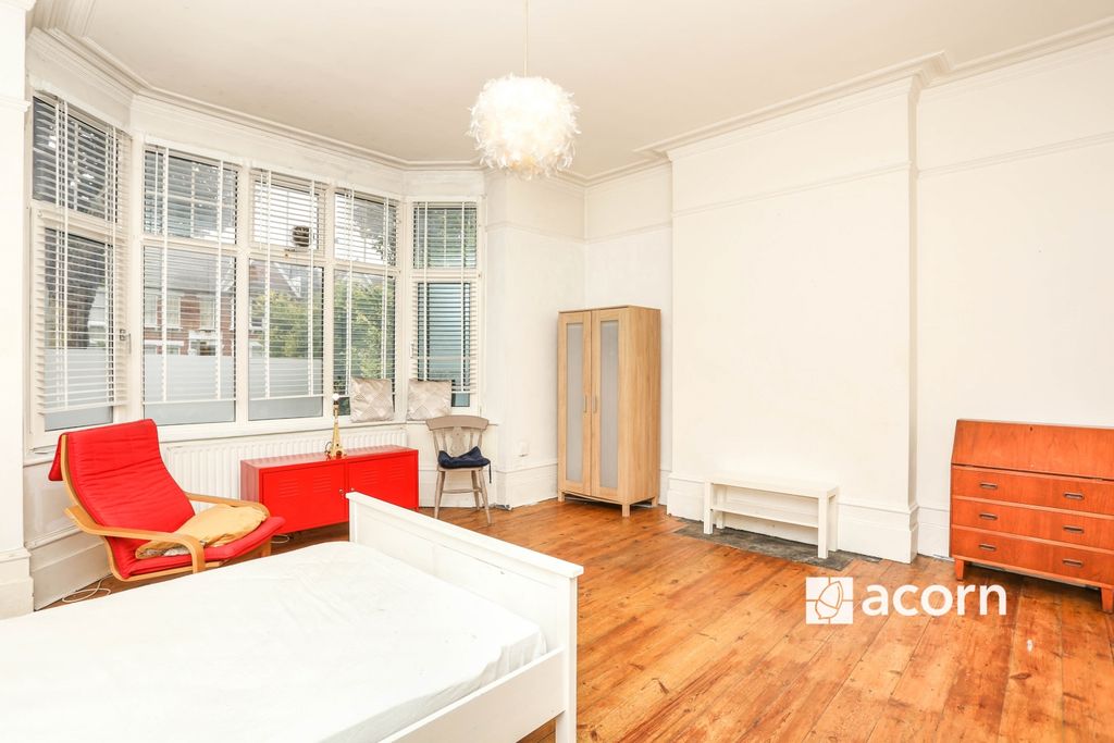 Property photo 2 of 10 Img_2736