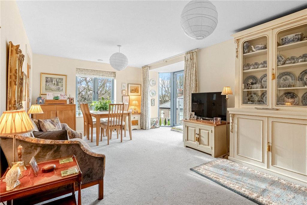 Property photo 2 of 19 Picture No. 04