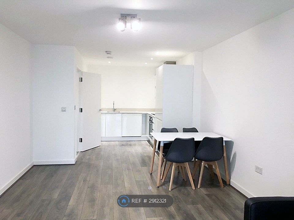 Property photo 3 of 12